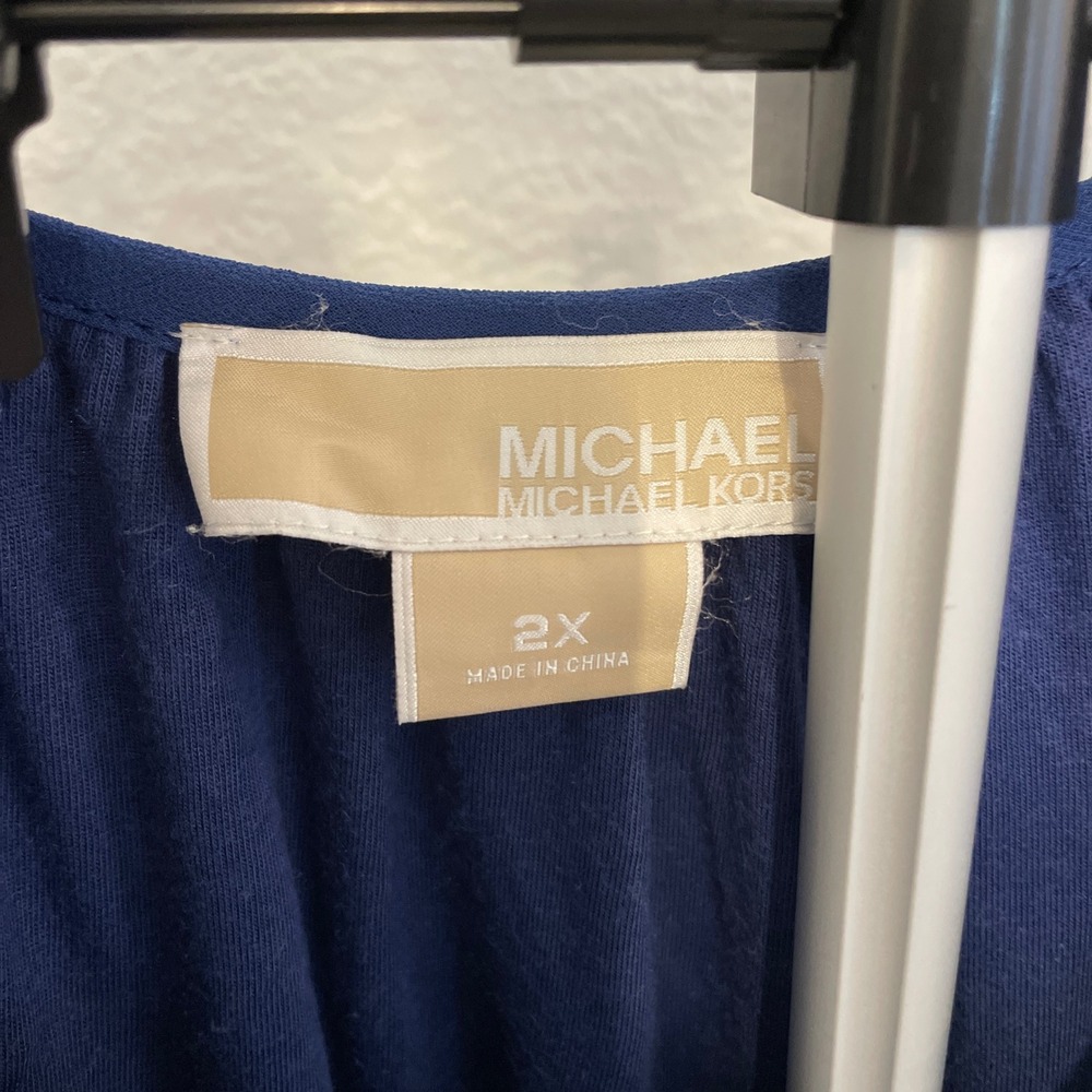 Michael Michael Kors Royal Blue Zip Neck Chiffon Blouse Plus Size 2X - Picture 6 of 6